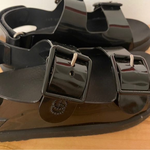 *SOLD* Gucci Isla dad sandals - Picture 5 of 6